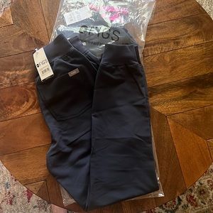 2 pairs of Figs high waisted Zamora jogger scrub pants in Night Sky